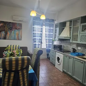 Casa Marta , Palermo Italia