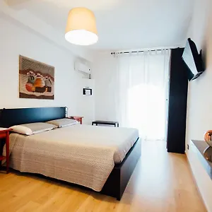 Bed A Cala Palermo